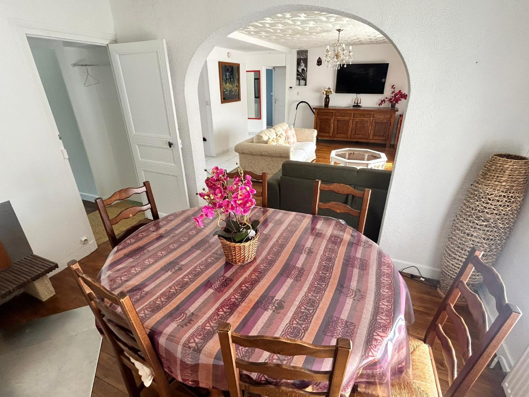 5Min Futuroscope 80M2 - 3 Chambres - Parking Prive - Wifi - Jardin Chasseneuil-du-Poitou Exterior foto